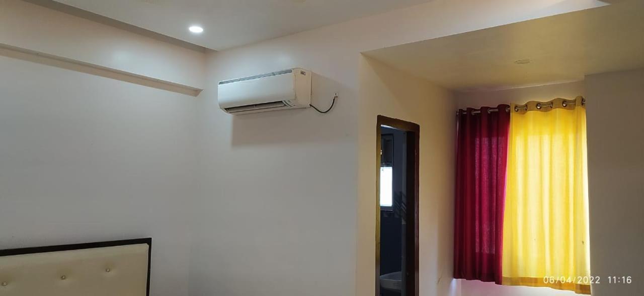 Bhagwan Hotel Gonda 外观 照片